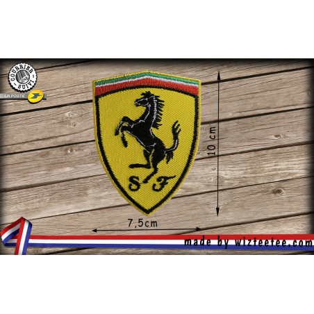 écusson  Ferrari brodé à coudre ou à thermocoller
