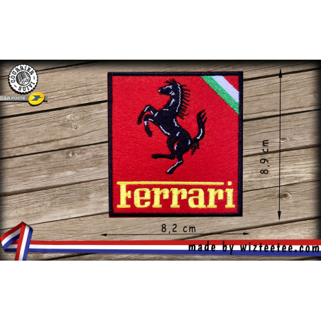 écusson  Ferrari brodé à coudre ou à thermocoller